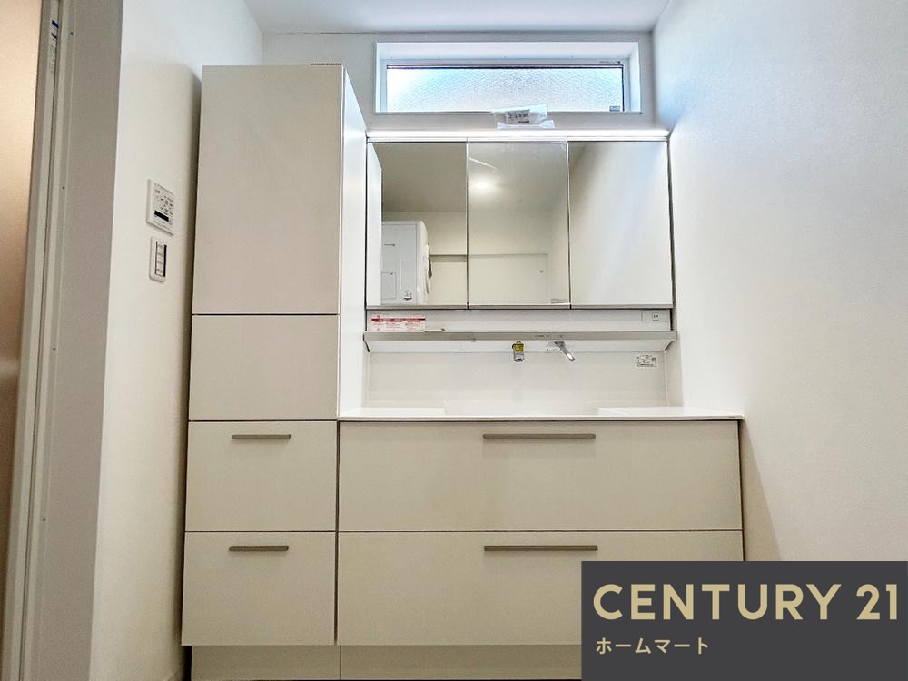 新築戸建 一戸建て堺市西区浜寺諏訪森町西 全１邸 一戸建ての詳細情報 大阪府堺市西区浜寺諏訪森町西４ 写真11 センチュリー21ホームマート