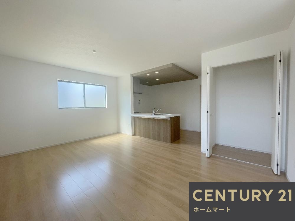 新築戸建 NEW一戸建て石丸２（箕面萱野駅） 5999万円の詳細情報 大阪府箕面市石丸２ 写真3 センチュリー21ホームマート