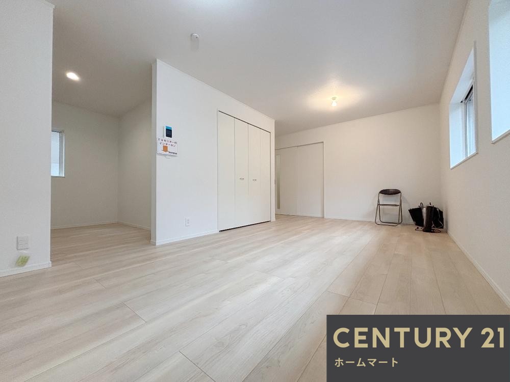 新築戸建 一戸建て高槻市永楽町 全1邸 一戸建ての詳細情報 大阪府高槻市永楽町 写真3 センチュリー21ホームマート