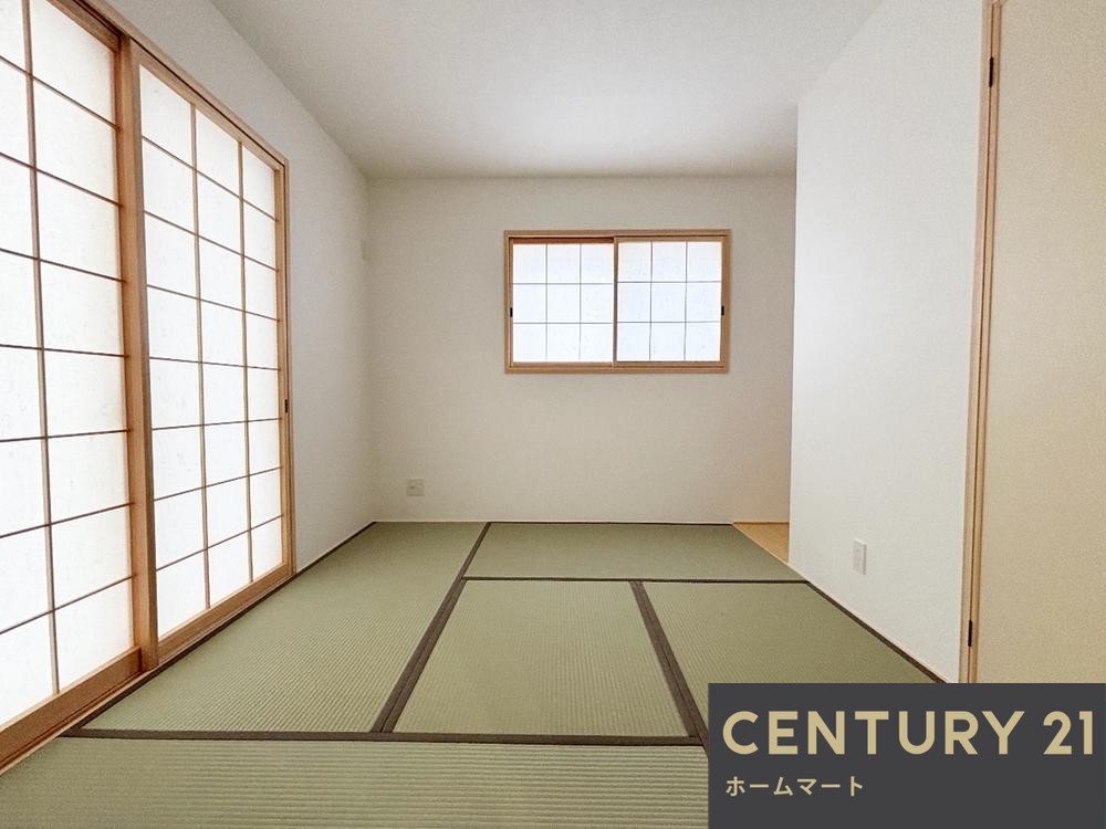 新築戸建 一戸建て生駒郡斑鳩町小吉田2丁目 限定1邸 一戸建て第5期の詳細情報 奈良県生駒郡斑鳩町小吉田２ 写真8 センチュリー21ホームマート