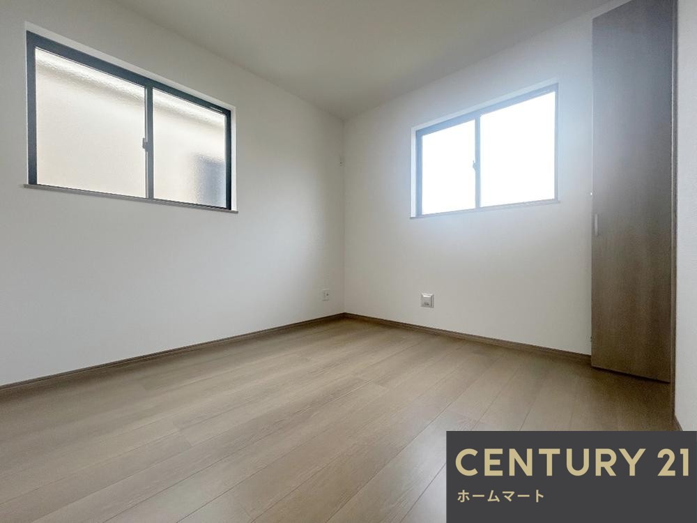 新築戸建 NEW一戸建て伊丹市昆陽泉町 全２邸の詳細情報 兵庫県伊丹市昆陽泉町４ 写真8 センチュリー21ホームマート