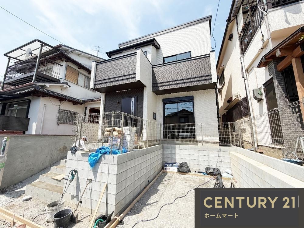新築戸建 NEW一戸建て荘園２（石橋阪大前駅） 5290万円の詳細情報 大阪府池田市荘園２ 写真2 センチュリー21ホームマート