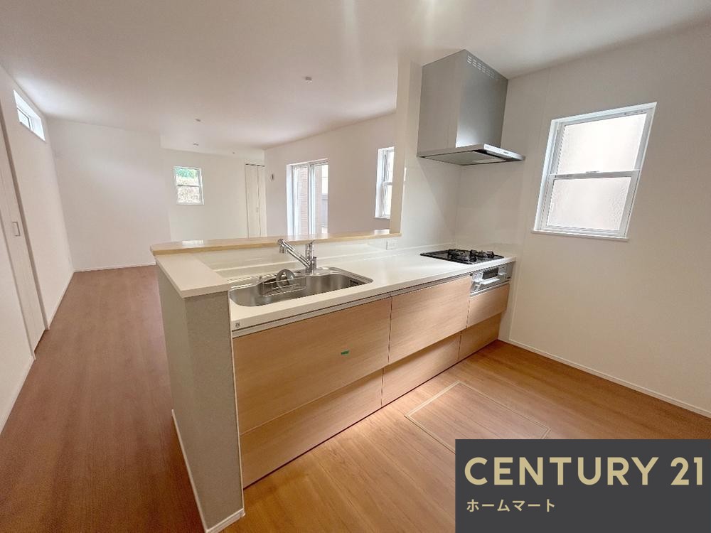 新築戸建 一戸建て池田市渋谷３丁目 全1邸 一戸建ての詳細情報 大阪府池田市渋谷３ 写真4 センチュリー21ホームマート