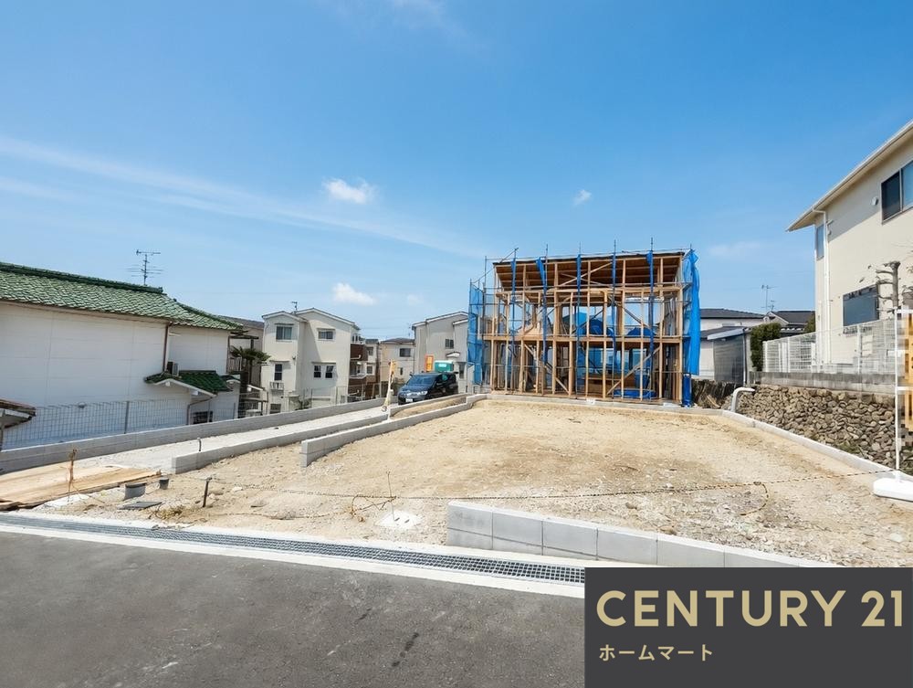 新築戸建 NEW一戸建て春日町１（少路駅） 4799万円・5299万円の詳細情報 大阪府豊中市春日町１ 写真3 センチュリー21ホームマート