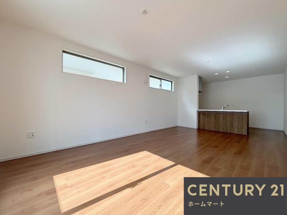 新築戸建 一戸建て西冠３（高槻市駅） 4298万円の詳細情報 大阪府高槻市西冠３ 写真3 センチュリー21ホームマート