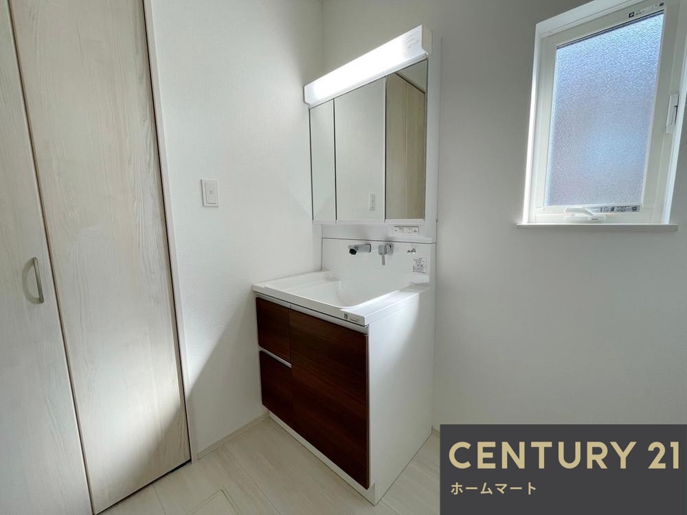 新築戸建 一戸建て生駒郡斑鳩町龍田西3丁目 全2邸 一戸建ての詳細情報 奈良県生駒郡斑鳩町龍田西３-14‐5 写真10 センチュリー21ホームマート