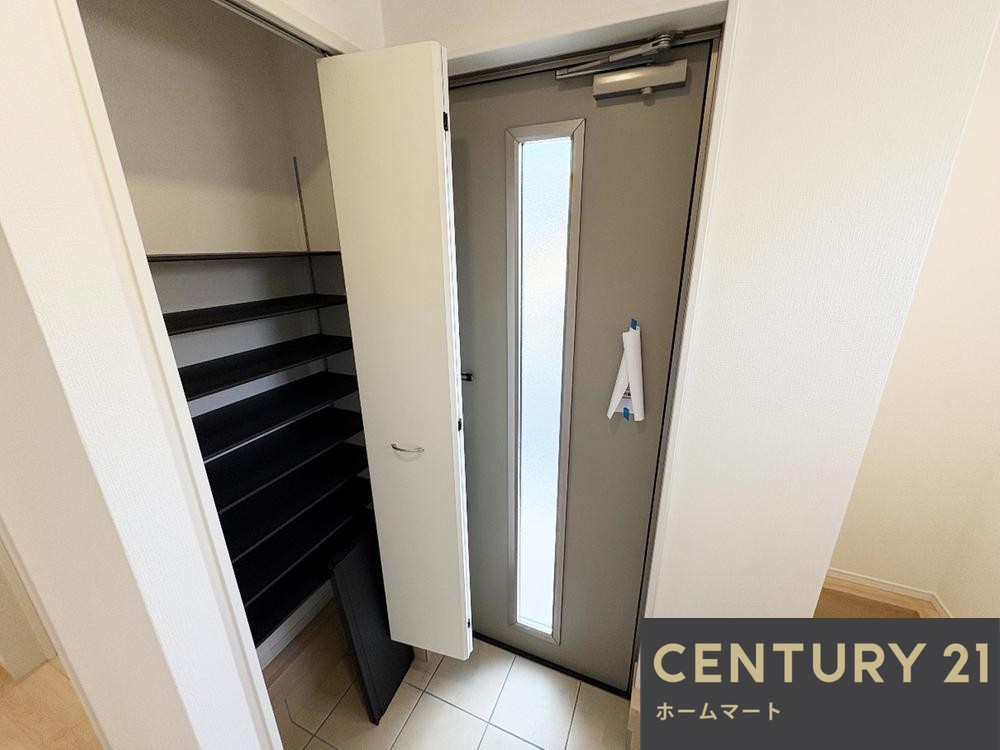 新築戸建 一戸建て寝屋川市国松町 全6邸 一戸建て 第11の詳細情報 大阪府寝屋川市国松町 写真9 センチュリー21ホームマート