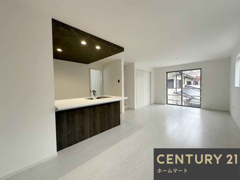 新築戸建 一戸建て東豊中町３（千里中央駅） 6298万円の詳細情報 大阪府豊中市東豊中町３ 写真3 センチュリー21ホームマート